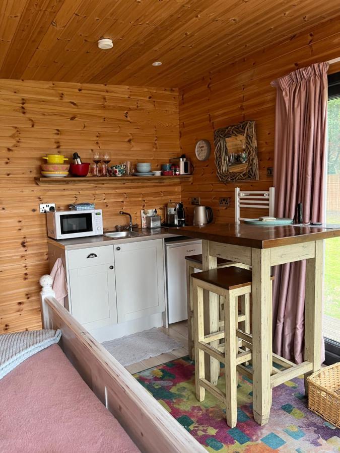 Self Contained Garden Studio With Stunning Views Сіссінгерст Екстер'єр фото